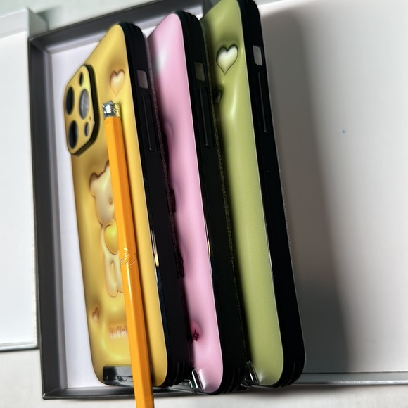 iPhone 14 pro max 3D picture case with hiding stand pink/green - Picture 3 of 6